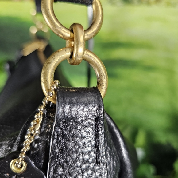 SOLDm Coach Black Purse Shoulderbag Pebble Leather Shay Purse # 93811 read desc. - Picture 10 of 16